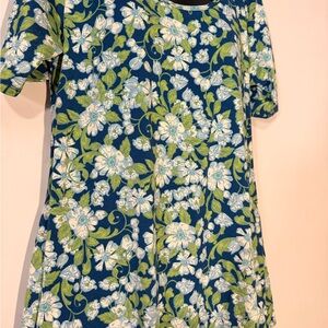 LuLaRoe Blue Floral Short Sleeve Top